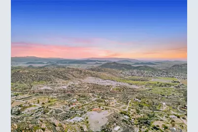31300 Ruth Lane, Homeland, CA 92548 - Photo 3