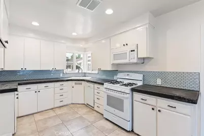 5663 Osburn, Riverside, CA 92506 - Photo 11