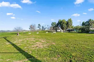31615 Leon Rd, Winchester, CA 92596 - Photo 33