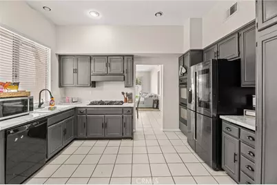 23832 Castinette Way, Murrieta, CA 92562 - Photo 9