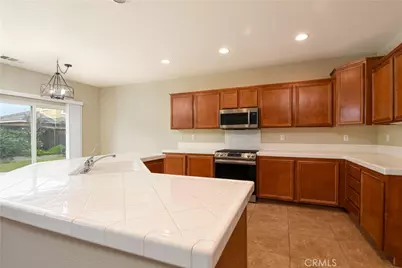 841 Shiraz, Hemet, CA 92545 - Photo 17