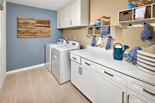 30952 Campania Rd, Highland, CA 92346 - Photo 17