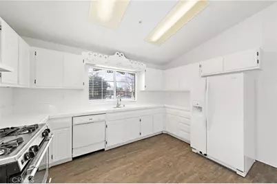 1413 Sunswept Drive, San Jacinto, CA 92582 - Photo 13