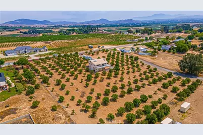33851 Madera De Playa, Temecula, CA 92592 - Photo 3