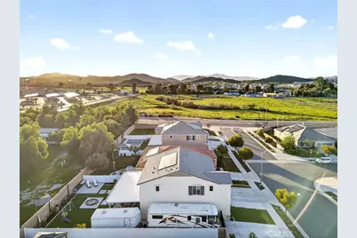 27049 Maltese, Menifee, CA 92584 - Photo 43