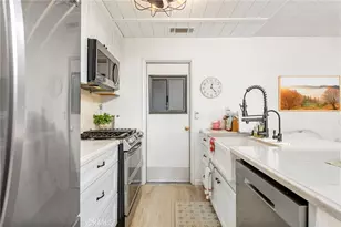 2372 Antigua Ct, Hemet, CA 92545 - Photo 9