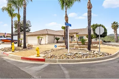 29595 Longhorn Drive, Canyon Lake, CA 92587 - Photo 9