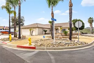 29595 Longhorn Dr, Canyon Lake, CA 92587 - Photo 9