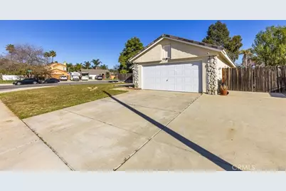 29182 Crestline, Menifee, CA 92584 - Photo 3
