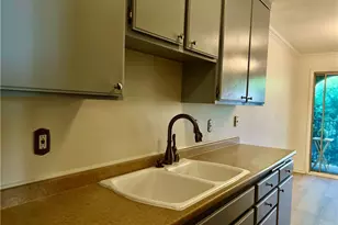 3010 Montrose, La Crescenta, CA 91214 - Photo 11