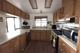 27250 Murrieta Road, Menifee, CA 92586 - Photo 17