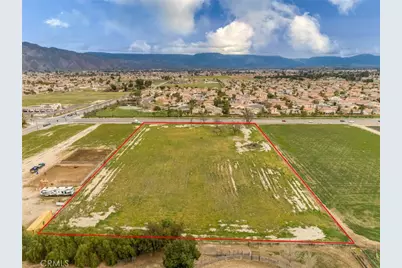 880 S Sanderson Street, San Jacinto, CA 92582 - Photo 1