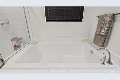 31280 Whistling Acres, Temecula, CA 92591 - Photo 17