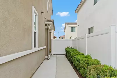 36415 Flare, Winchester, CA 92596 - Photo 3