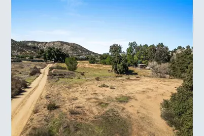 24484 Olive Street, Menifee, CA 92584 - Photo 27