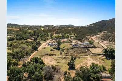 24484 Olive Street, Menifee, CA 92584 - Photo 31