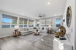 34579 Candlestick Cir, Murrieta, CA 92563 - Photo 19