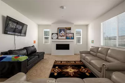 30800 Mossy Bend Ln., Murrieta, CA 92563 - Photo 11