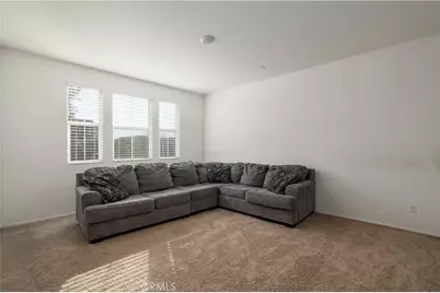 30800 Mossy Bend Ln., Murrieta, CA 92563 - Photo 7