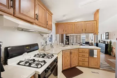 530 W Devonshire Avenue #23, Hemet, CA 92543 - Photo 17