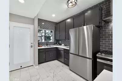 2500 Abbot Kinney Boulevard #9, Venice, CA 90291 - Photo 3