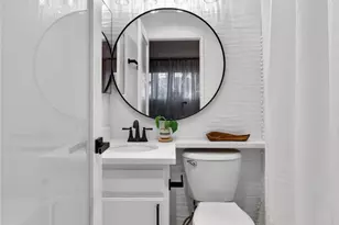 2500 Abbot Kinney Blvd, Venice, CA 90291 - Photo 15