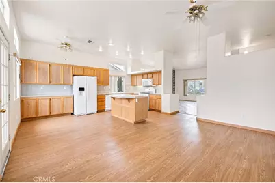 44268 Galicia, Hemet, CA 92544 - Photo 17