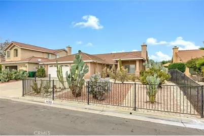 44268 Galicia, Hemet, CA 92544 - Photo 5