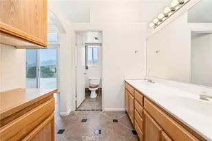 44268 Galicia, Hemet, CA 92544 - Photo 31