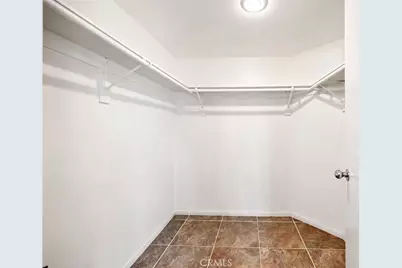 44268 Galicia, Hemet, CA 92544 - Photo 35