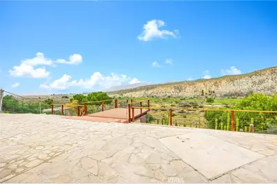 44268 Galicia, Hemet, CA 92544 - Photo 47