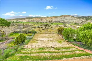 44268 Galicia, Hemet, CA 92544 - Photo 43