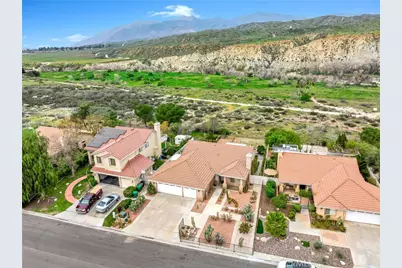 44268 Galicia, Hemet, CA 92544 - Photo 51