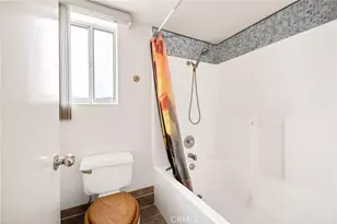 44268 Galicia, Hemet, CA 92544 - Photo 33