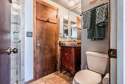 23256 Gray Fox Drive, Canyon Lake, CA 92587 - Photo 21