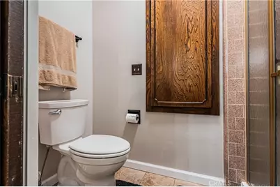 23256 Gray Fox Drive, Canyon Lake, CA 92587 - Photo 17