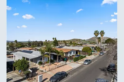 22813 Via Santana, Nuevo, CA 92567 - Photo 15