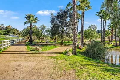 40801 Avenida La Cresta, Murrieta, CA 92562 - Photo 47