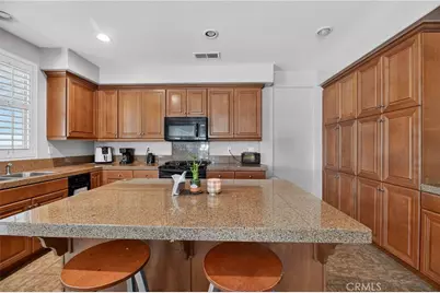 1237 Huckleberry, San Jacinto, CA 92582 - Photo 7