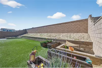 15624 San Diego Lane, Victorville, CA 92394 - Photo 33