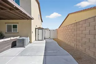 15624 San Diego Ln, Victorville, CA 92394 - Photo 29