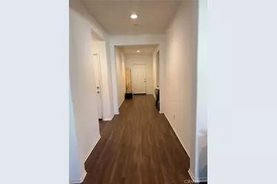 996 Forster, Hemet, CA 92543 - Photo 5