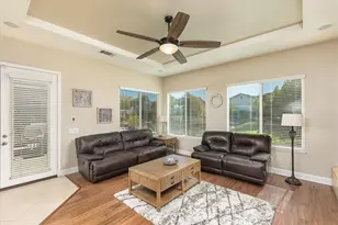 23842 Jonathan Pl, Murrieta, CA 92562 - Photo 13