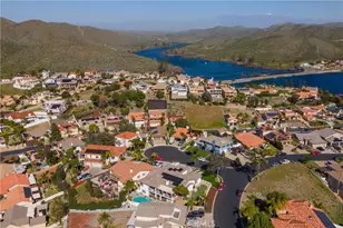 22176 Dogie, Canyon Lake, CA 92587 - Photo 37