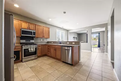 16704 Ukiah Street, Victorville, CA 92394 - Photo 7