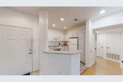 26426 Arboretum #806, Murrieta, CA 92563 - Photo 5