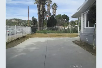 25778 Creag Avenue, Homeland, CA 92548 - Photo 17