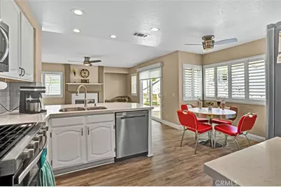 39309 Via Monserate, Murrieta, CA 92563 - Photo 11