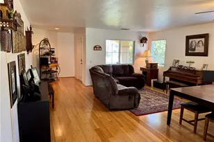 45002 Thalia Ln, Lake Elsinore, CA 92532 - Photo 7