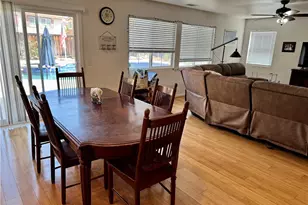 45002 Thalia Ln, Lake Elsinore, CA 92532 - Photo 9